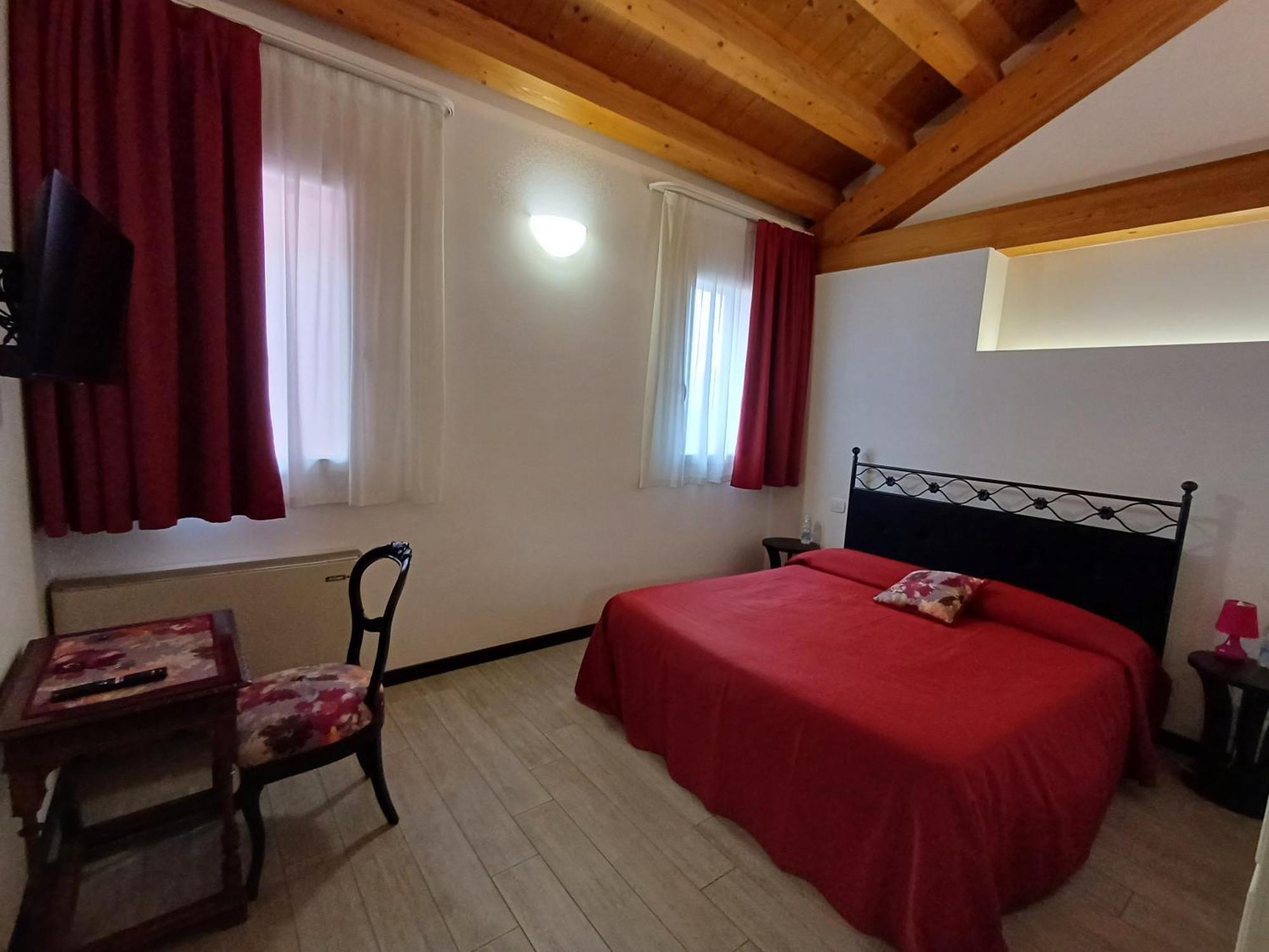 Vila Arneroni Codognè Exteriér fotografie
